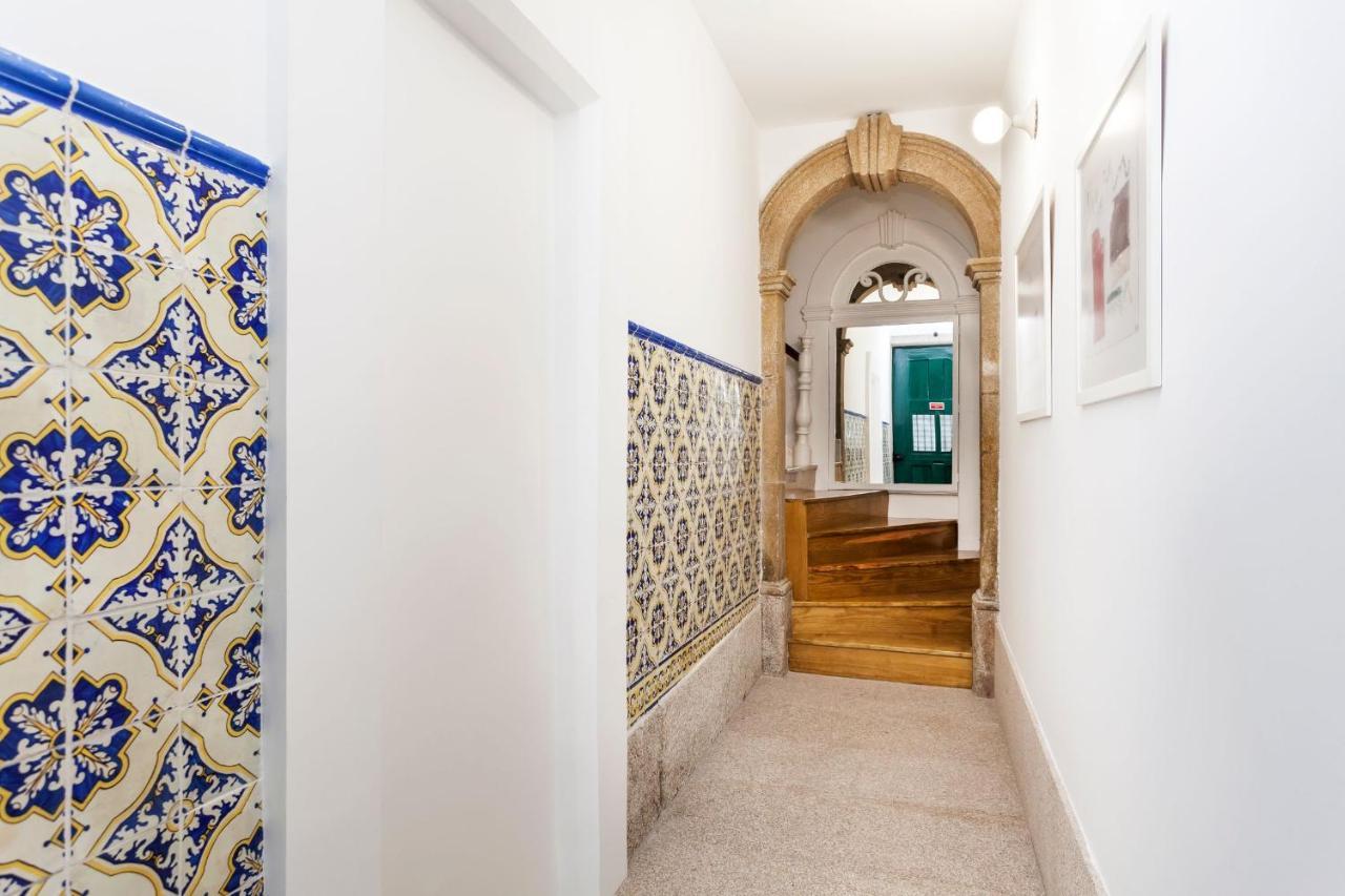 Passeio De Sao Lazaro 5 By Lovelystay Porto Luaran gambar
